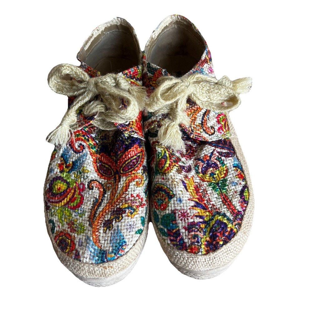 Paisley Multi Colored‎ Tan Sneakers Lace Up Size 8 Retro Bohemian Boho Comfort